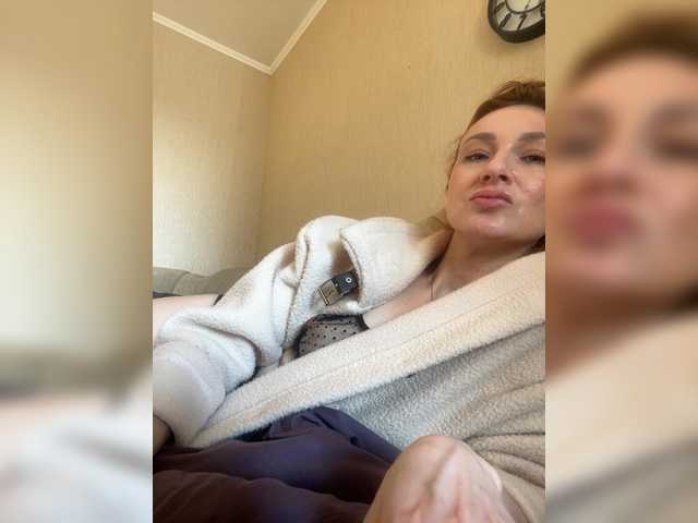 Blue-Agata's BongaCams show and profile