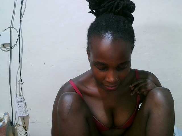 pritty-amber's BongaCams show and profile