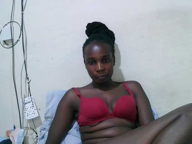 pritty-amber's BongaCams show and profile