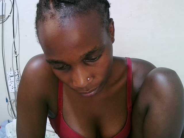 pritty-amber's BongaCams show and profile