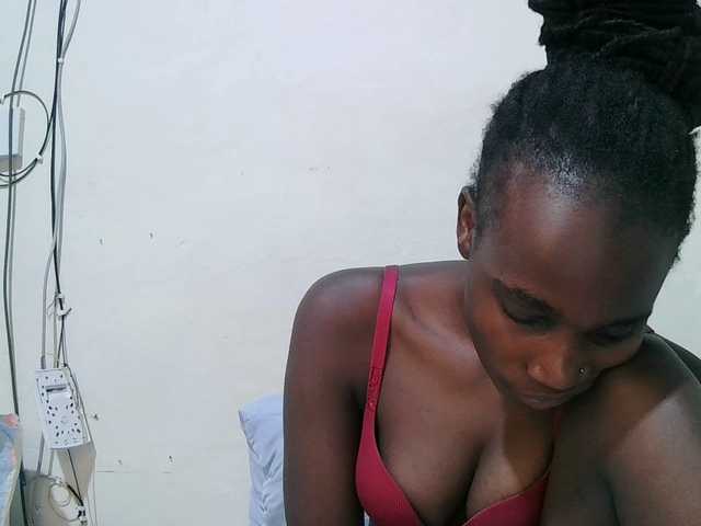 pritty-amber's BongaCams show and profile