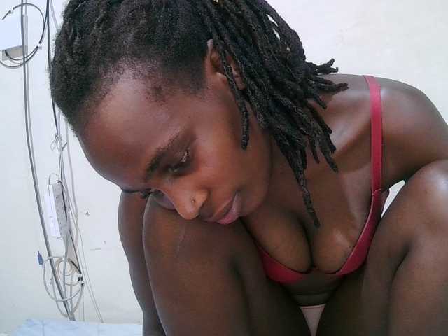 pritty-amber's BongaCams show and profile