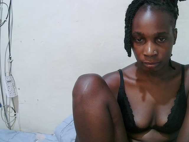 pritty-amber's BongaCams show and profile