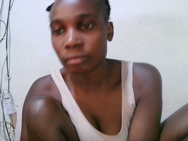 pritty-amber's BongaCams show and profile