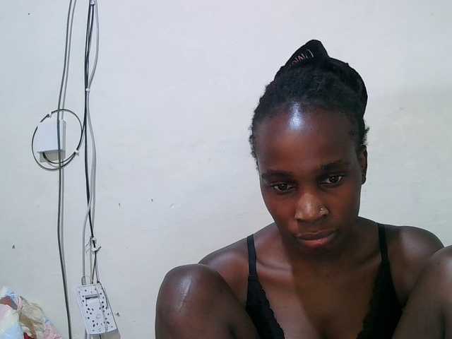 pritty-amber's BongaCams show and profile