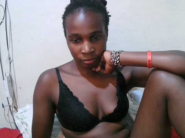 pritty-amber's BongaCams show and profile