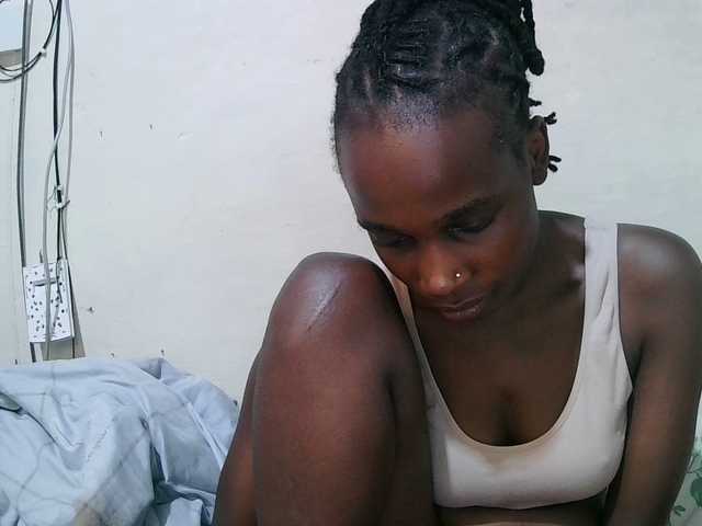 pritty-amber's BongaCams show and profile