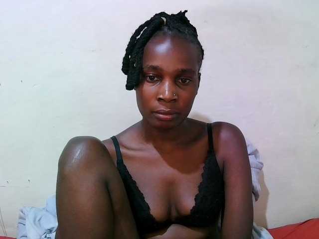 pritty-amber's BongaCams show and profile