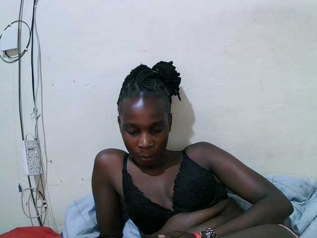 pritty-amber's BongaCams show and profile