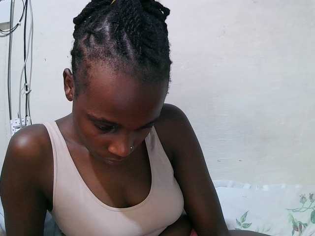 pritty-amber's BongaCams show and profile