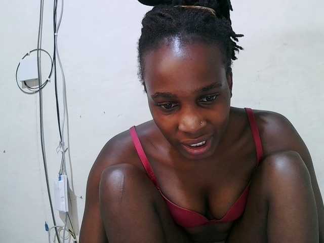 pritty-amber's BongaCams show and profile