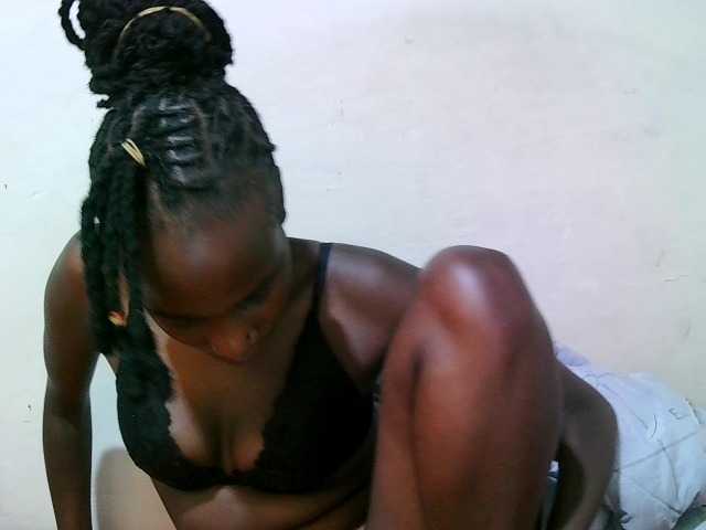 pritty-amber's BongaCams show and profile