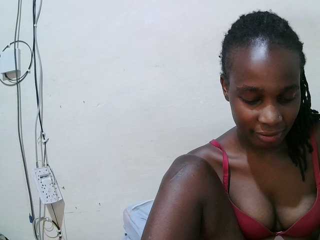 pritty-amber's BongaCams show and profile