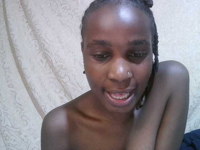 pritty-amber's BongaCams show and profile