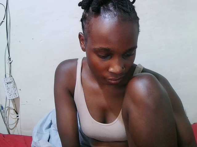 pritty-amber's BongaCams show and profile