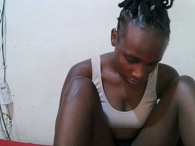 pritty-amber's BongaCams show and profile