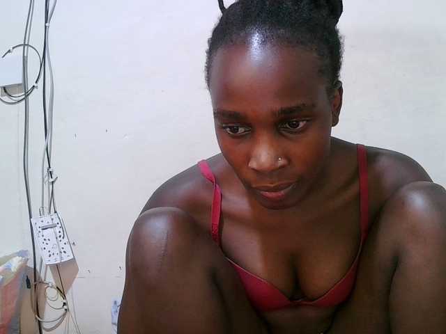 pritty-amber's BongaCams show and profile