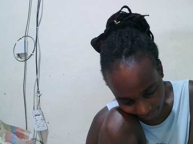 pritty-amber's BongaCams show and profile