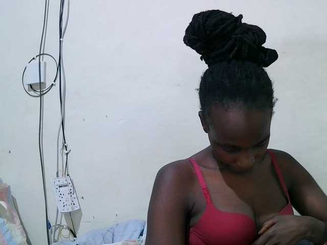 pritty-amber's BongaCams show and profile