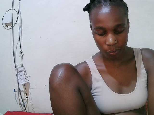 pritty-amber's BongaCams show and profile