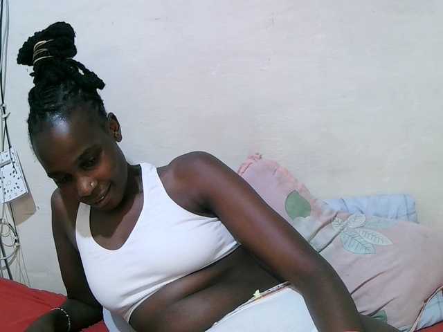 pritty-amber's BongaCams show and profile