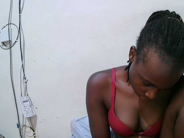 pritty-amber's BongaCams show and profile