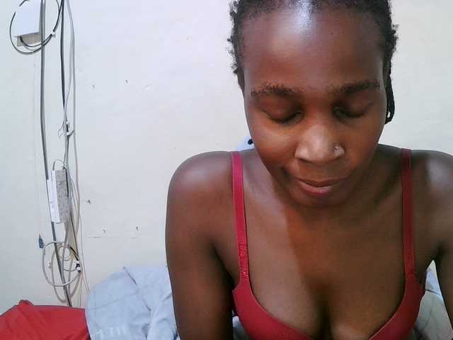 pritty-amber's BongaCams show and profile