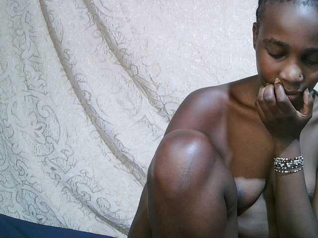 pritty-amber's BongaCams show and profile