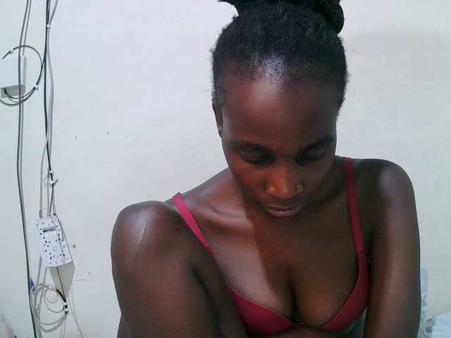 pritty-amber's BongaCams show and profile