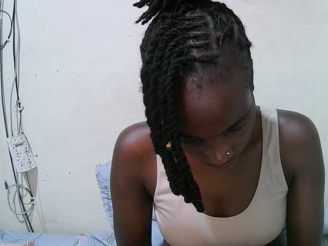 pritty-amber's BongaCams show and profile