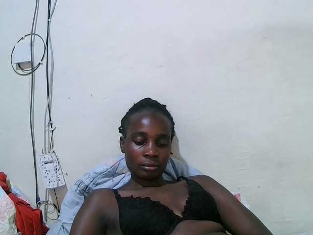 pritty-amber's BongaCams show and profile