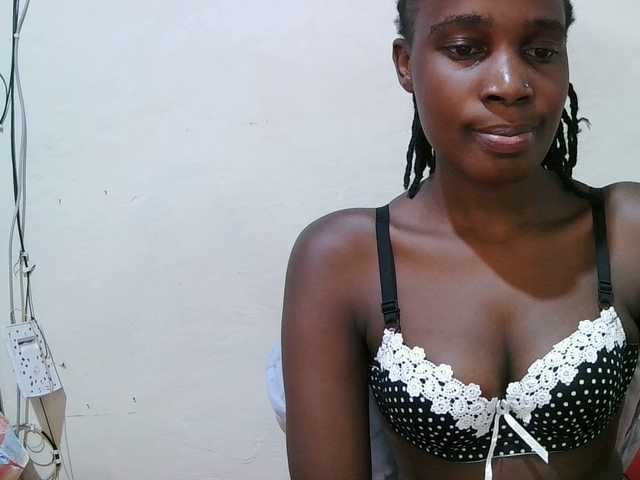 pritty-amber's BongaCams show and profile