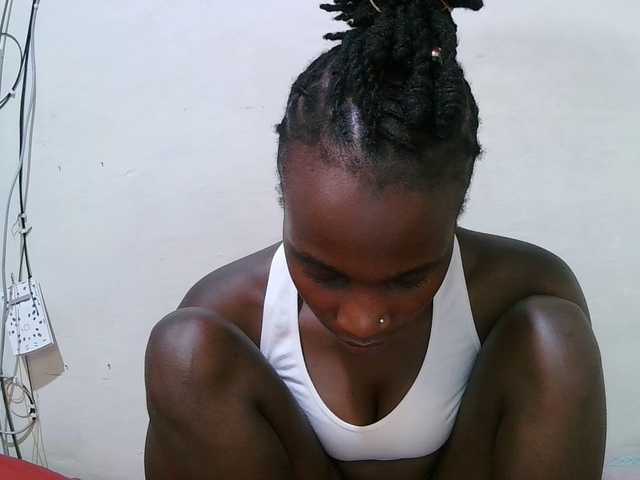 pritty-amber's BongaCams show and profile