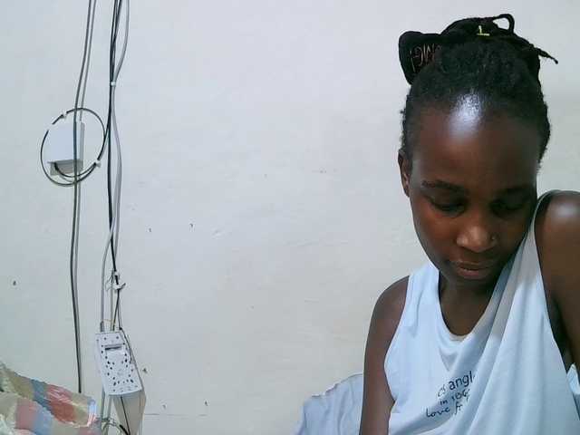 pritty-amber's BongaCams show and profile