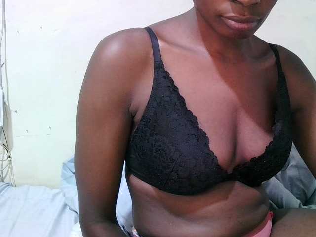 pritty-amber's BongaCams show and profile