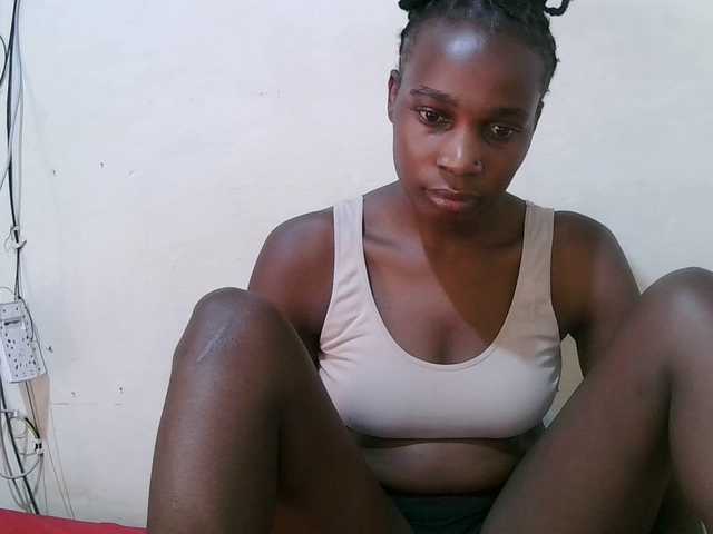 pritty-amber's BongaCams show and profile