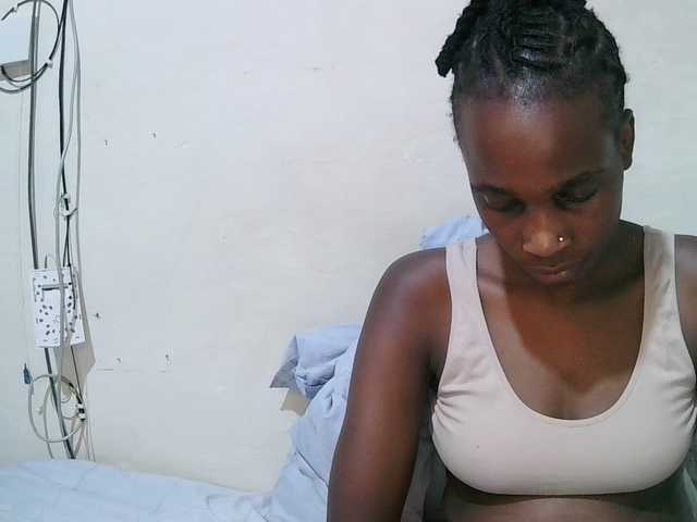 pritty-amber's BongaCams show and profile