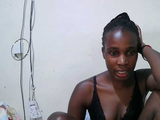 pritty-amber's BongaCams show and profile