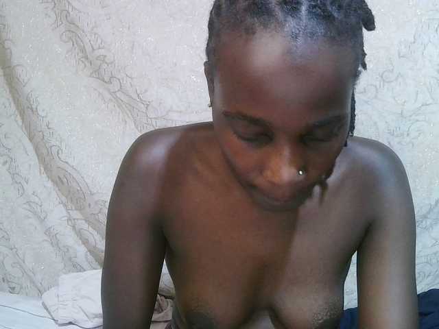 pritty-amber's BongaCams show and profile