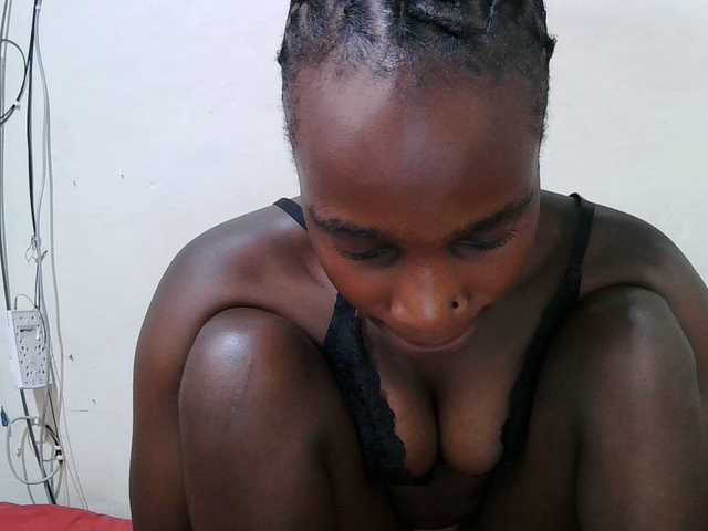 pritty-amber's BongaCams show and profile