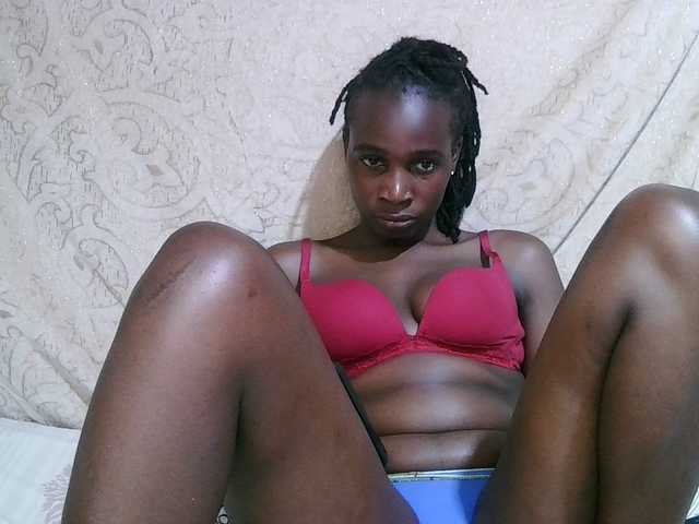 pritty-amber's BongaCams show and profile