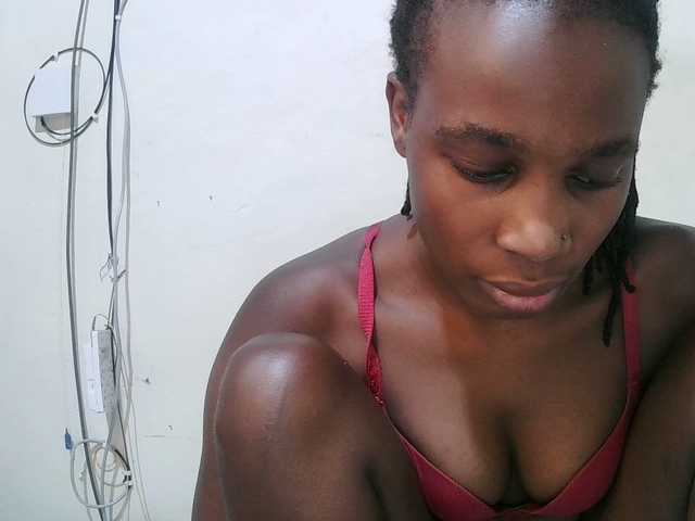 pritty-amber's BongaCams show and profile