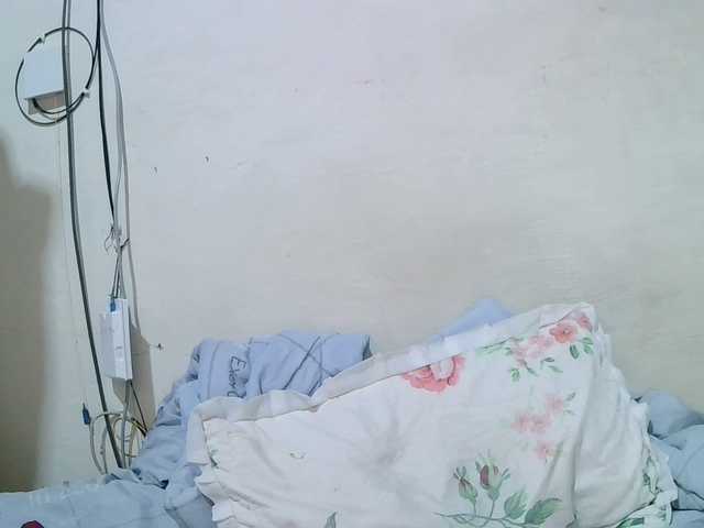 pritty-amber's BongaCams show and profile