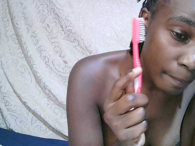 pritty-amber's BongaCams show and profile