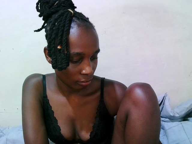 pritty-amber's BongaCams show and profile