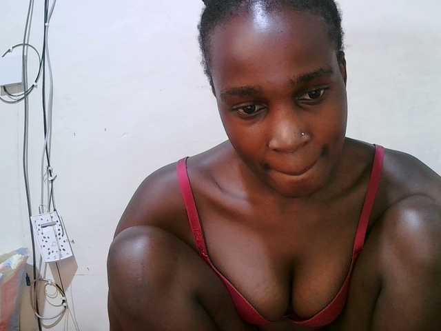 pritty-amber's BongaCams show and profile