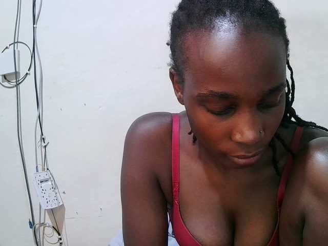 pritty-amber's BongaCams show and profile