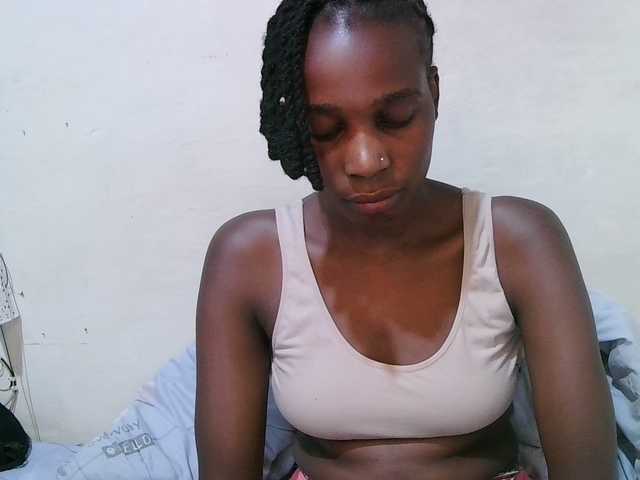 pritty-amber's BongaCams show and profile