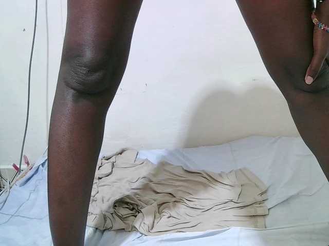 pritty-amber's BongaCams show and profile