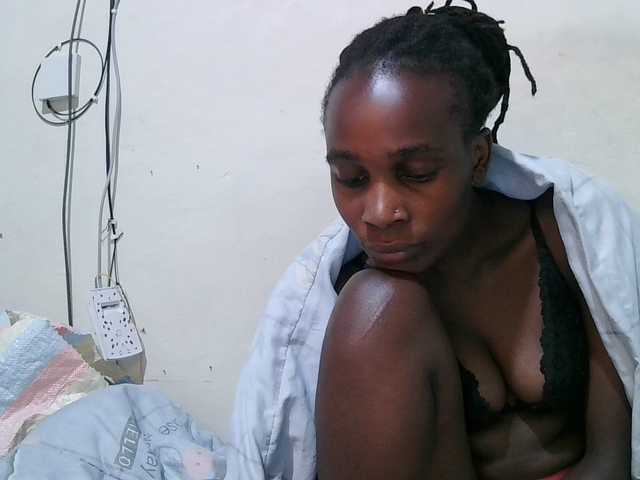 pritty-amber's BongaCams show and profile